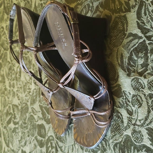 Guess leather wedge sandals - Picture 2 of 3